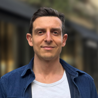 Portrait professionnel d'Adrien Viviani, Tech Lead CRM automatisation IA